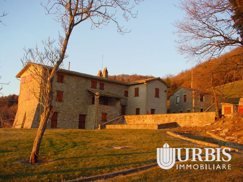 Complesso Immobiliare – Loc. Petrata