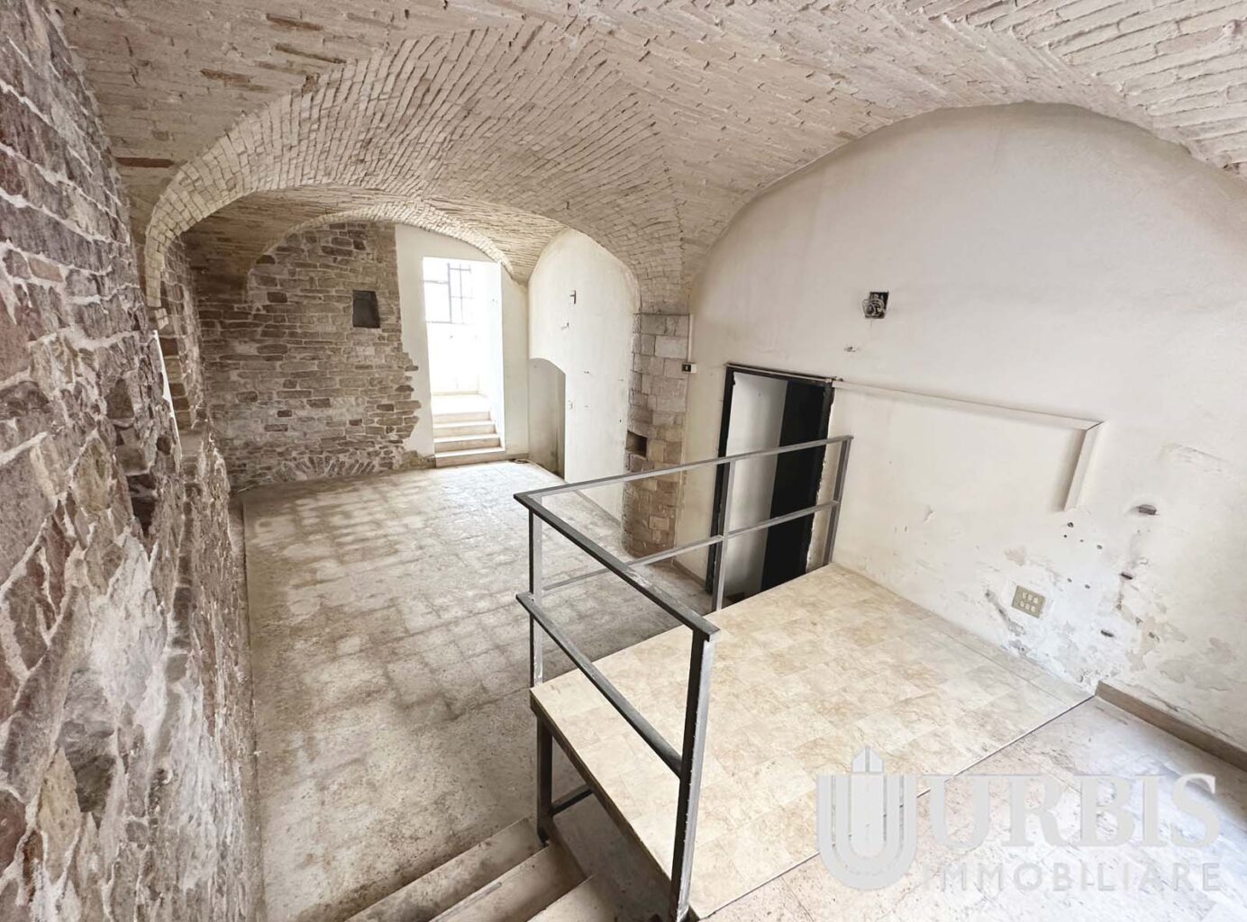 Negozio Assisi – Via Portica