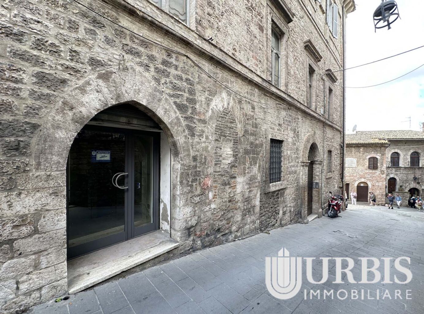 Negozio Assisi – Via Portica